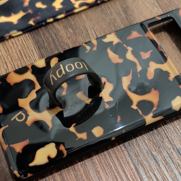 Loopy Case Leopard Pattern Phone Case - Picture 2 of 3